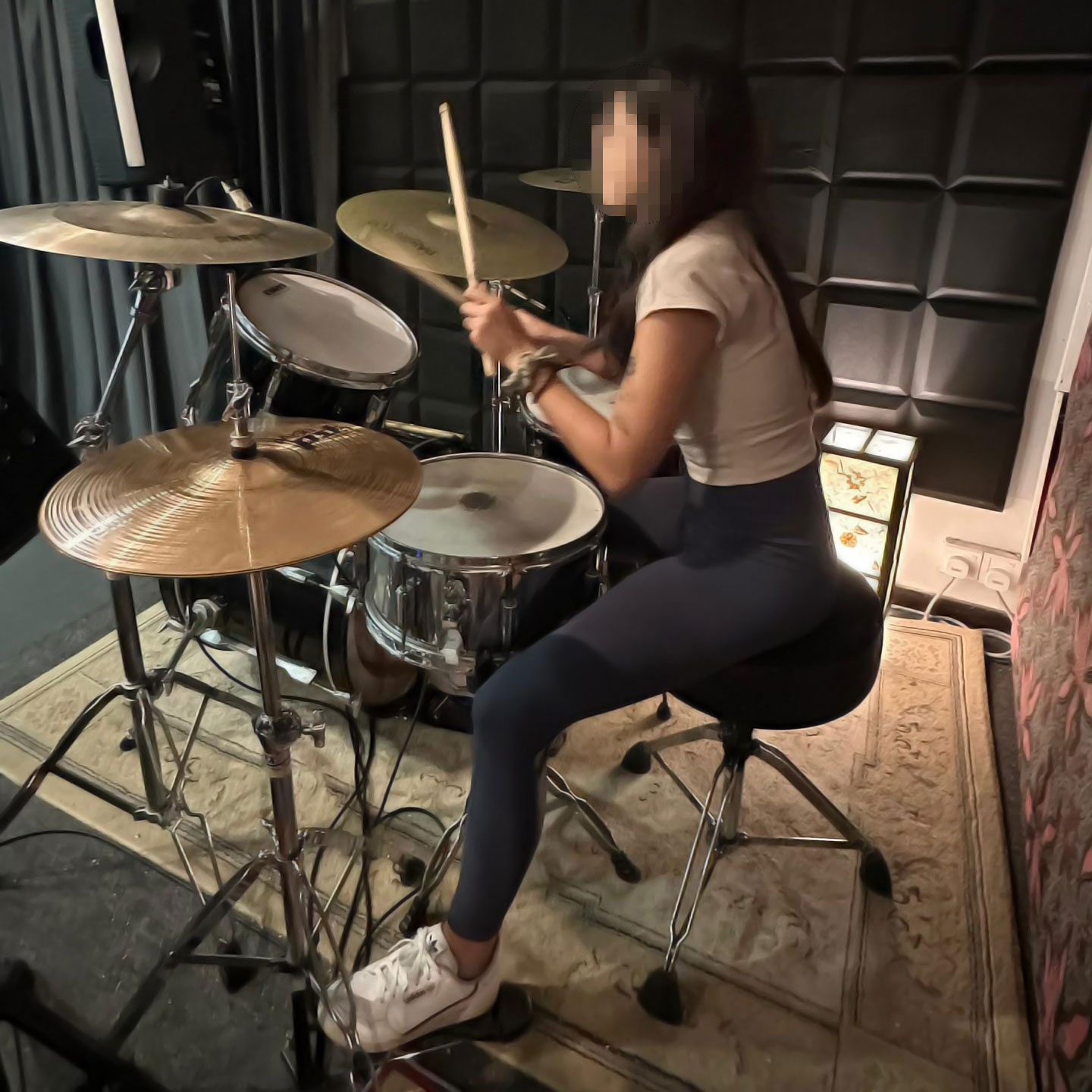 girl-playing-drums